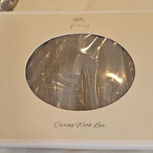 Konssy Green Nursing Cover